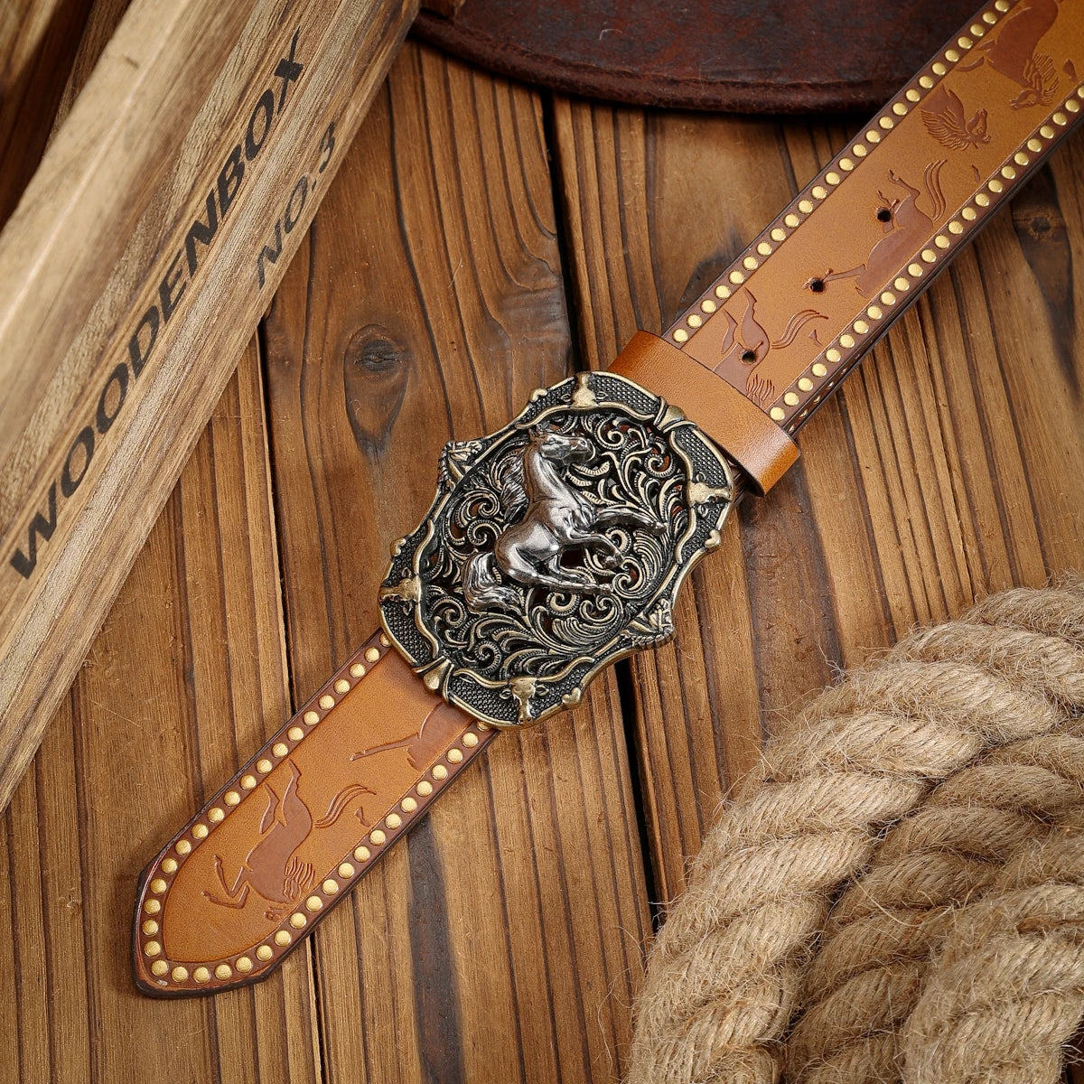 A unisex Western-style PU belt with buckles, Bohemian style, casual and retro, suitable for daily wear when going out