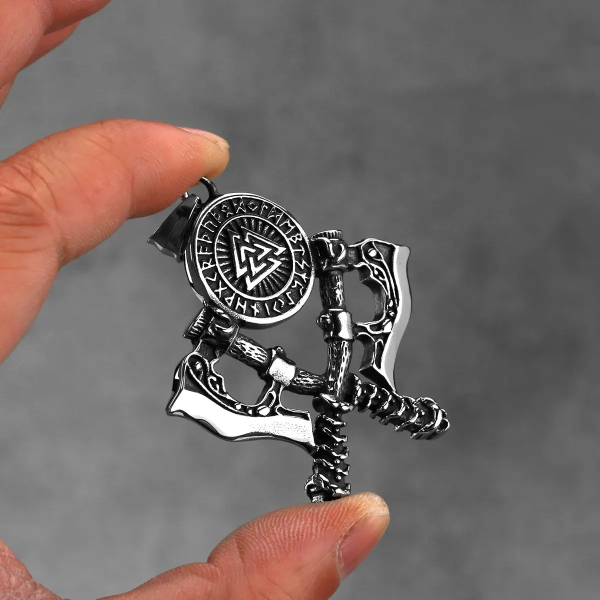 Men's Stainless Steel Exquisite Double Axe Pendant Necklace Nordic Rune Amulet Gift High Quality Popular Jewelry Wholesale