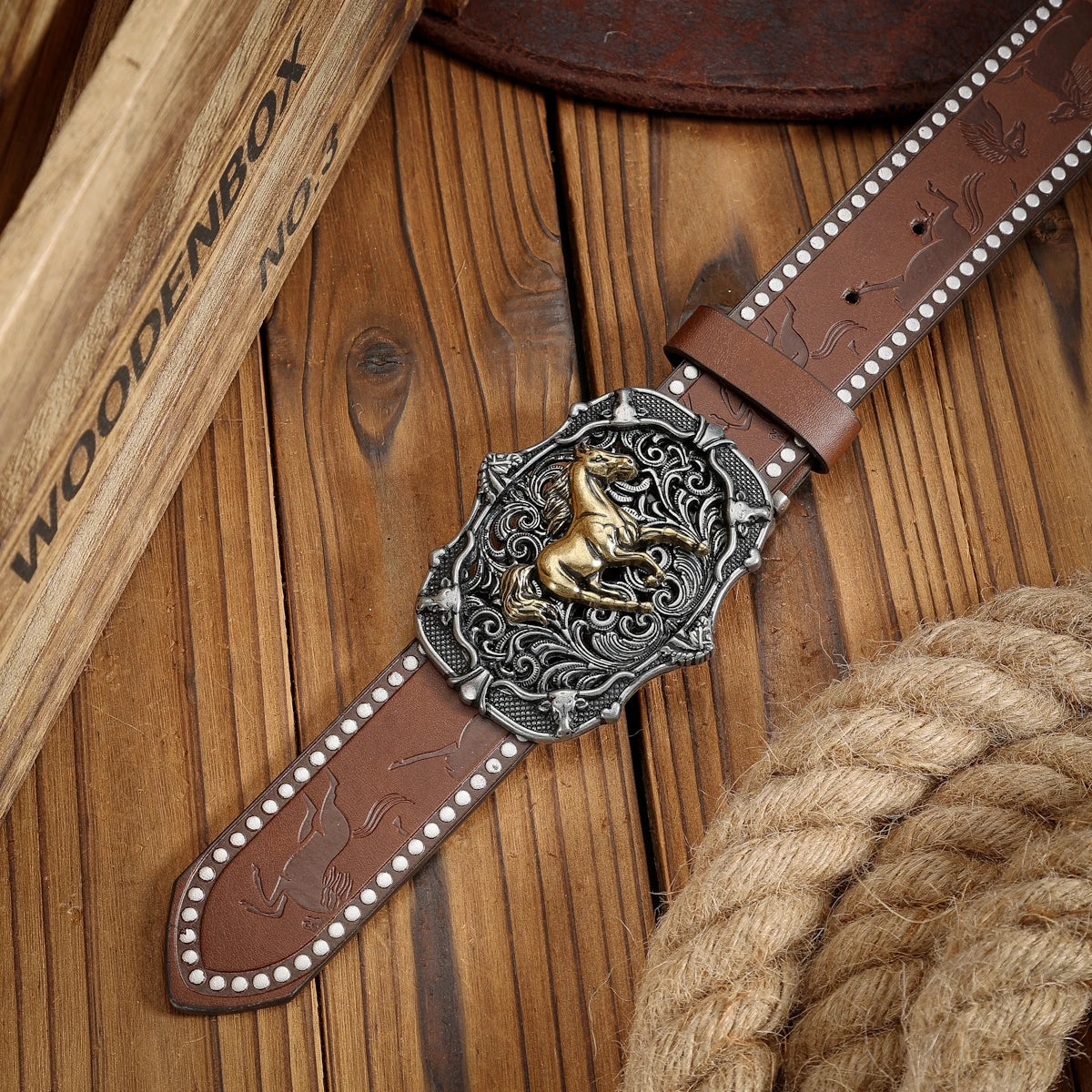 A unisex Western-style PU belt with buckles, Bohemian style, casual and retro, suitable for daily wear when going out