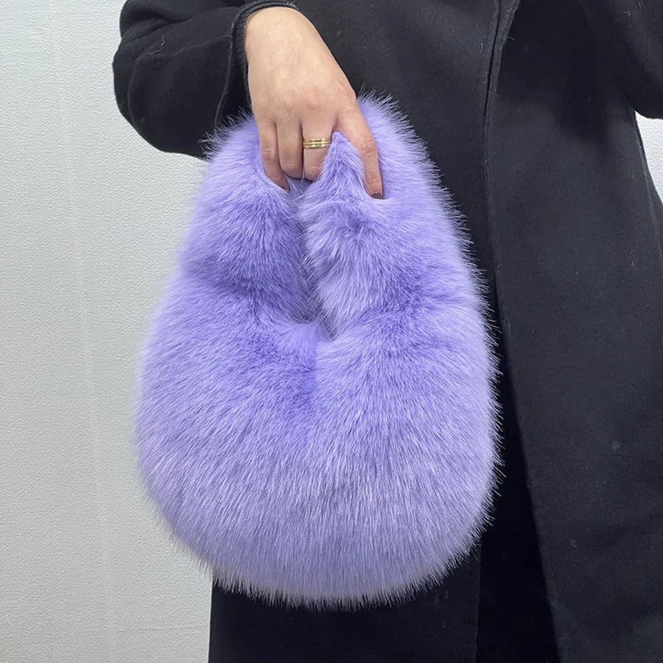 Soft Plush Women's Small Handbags Simple Faux Fur Female Fluffy Clutch Purse Winter Fashion Furry Tote Solid Color Shoulder Bags