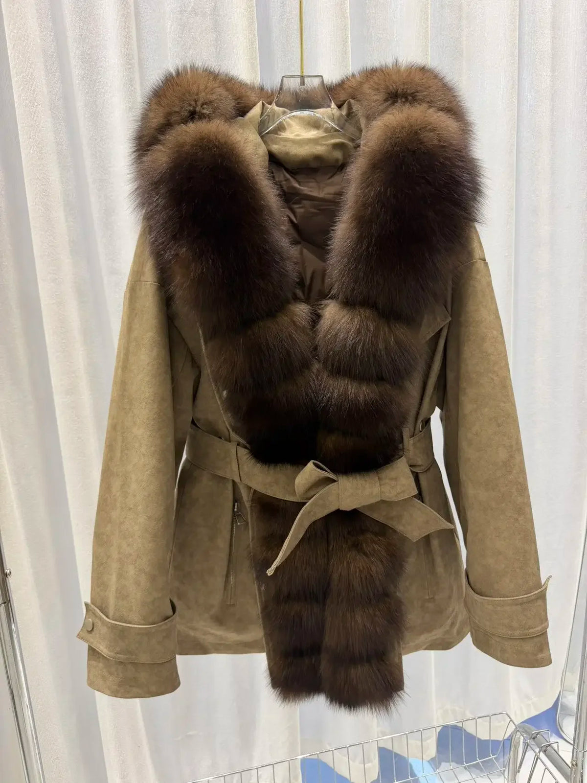 CXFS Luxury Real Fox Fur Hooded White Duck Down Jacket Women Suede Slim Parkas Winter Warm Thick Belted Elegant Fashion Coat