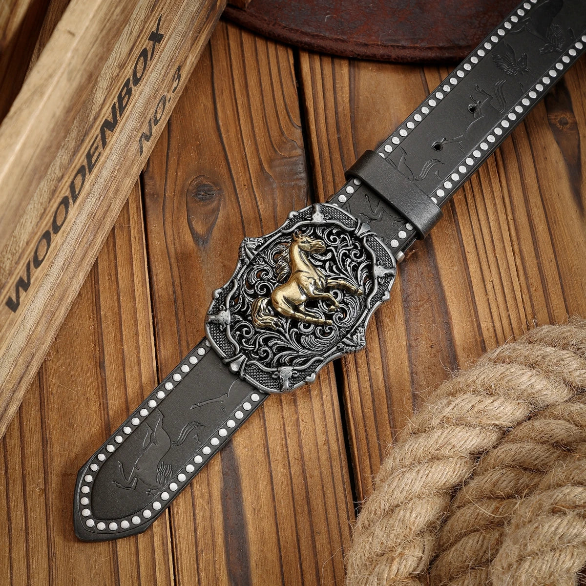 A unisex Western-style PU belt with buckles, Bohemian style, casual and retro, suitable for daily wear when going out