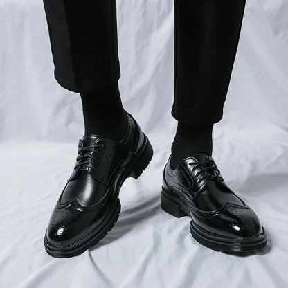 Handmade Men's Wingtip Oxford Shoes Black Leather Brogue Men's Formal Leather Shoes Classic Business Formal Men's Shoes Oxfords