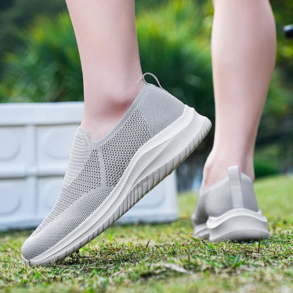 Men's Vulcanized Shoes Fashion Breathable Outdoor Mesh Casual Sneakers Lightweight Comfortable Men Tenis Masculino Walking Shoes