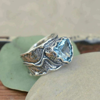Unisex Silver-Plated Boho Ring with Vintage Flair - Cool Blue Gemstone Inlay, Perfect for Daily Wear