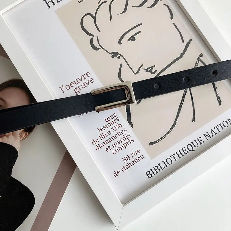 1pc of suit with a slim waistband for women's versatile decoration. A fashionable black belt with a dress, sweater, waist up