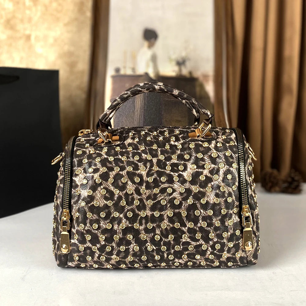 Women's High-End Fashion Trend Diamond Studded Punk Style Crossbody Handbag Large Capacity for Commuting | Kimlud Premium Bag