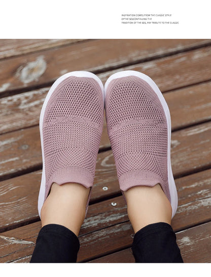 Men Shoes Sneakers Breathable Mesh Slip on Running Shoes Outdoor Non-Slip Couple Jogging Training Hiking Sports Shoes