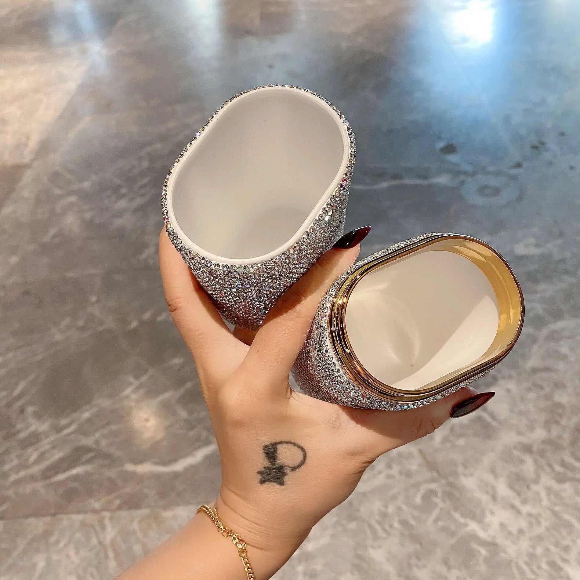 All Diamond Toothbrush Box Luxury Portable Toiletries Storage Case Makeup Brush Holder Bling for Traveling Bathroom Organizer