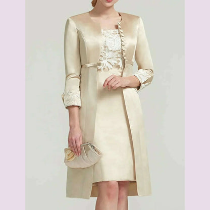 2025 Champagne Sheath Mother of the Bride Dress With Jacket Jewel Lace Appliques Knee Length Satin Wedding Guest Party Gowns