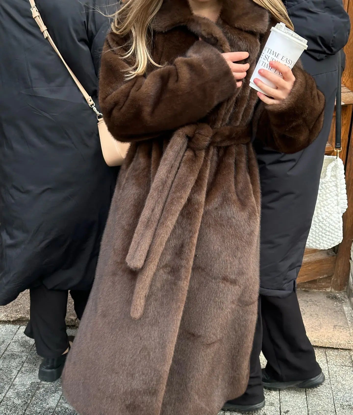 Long Coats Women Faux Fur Y2k Maxi Overcoat Lace Up Turn Down Collar Full Sleeve Thick Loose Elegant Jackets Autumn Winter 2025