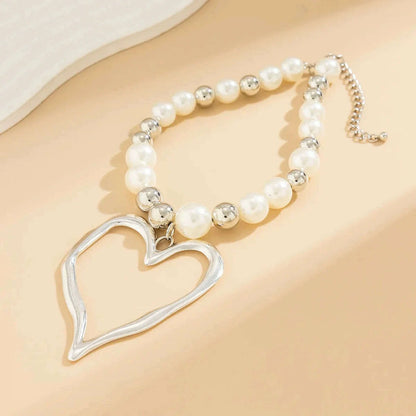 DIEZI Exaggerated Irregular Heart Pendant Necklace For Women Party Gift Fashion Imitation Pearl Beads Choker Necklace Jewelry