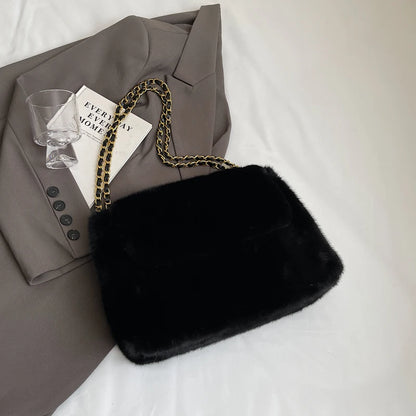 Fashion White Plush Tote Bag Women Casual Large Capacity Chain One Shoulder Bags Autumn/Winter New Fake Fur Handbag Trend
