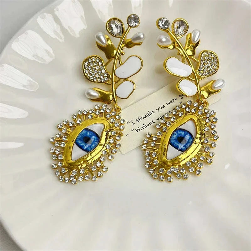 European and American retro court style leaf earrings, niche design, demon's eye, light luxury temperament, long earrings