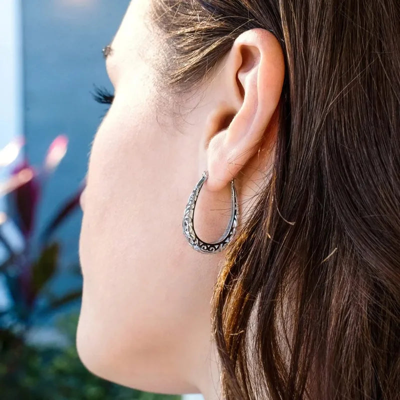 Retro Hollow Floral Carved U-Shaped Earrings Silver Plated  Fashion Hoop Earrings Jewelry For Women Daily Party Banquet
