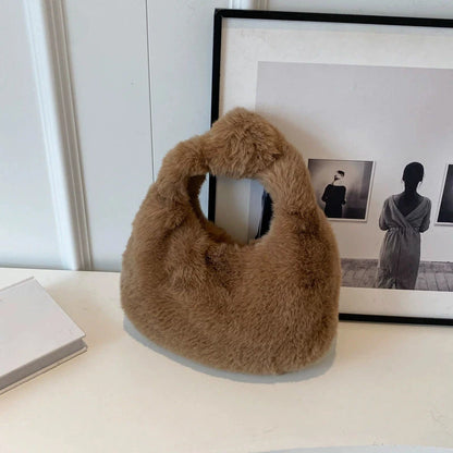 Fur Handbags Women's Small Half Moon Bag Warm Plush Wrist Bags Fashion Furry Short Handle Clutch Ladies Shoulder Bags