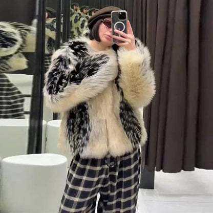 Stylish Contrast Faux Fur Women Coat Elegant O-neck Single Breasted Full Sleeve Female Coats 2025 Winter Chic Lady Jacket