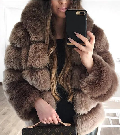 Ladies Fox Coat Luxury Faux Fox Fur Short Hooded Jacket Women Fashion Winter Warm Thick Fake Fur Coats Flurry Fur Overcoat 2024