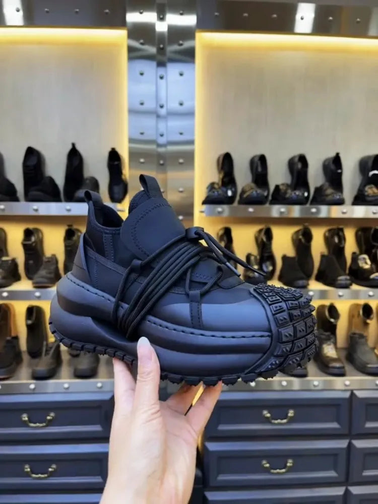 New Winter Warm Fleece Lining Mens Running Shoes Drawstring Thick Bottom Personality Sport Shoes Platform Sneakers Trainers Men