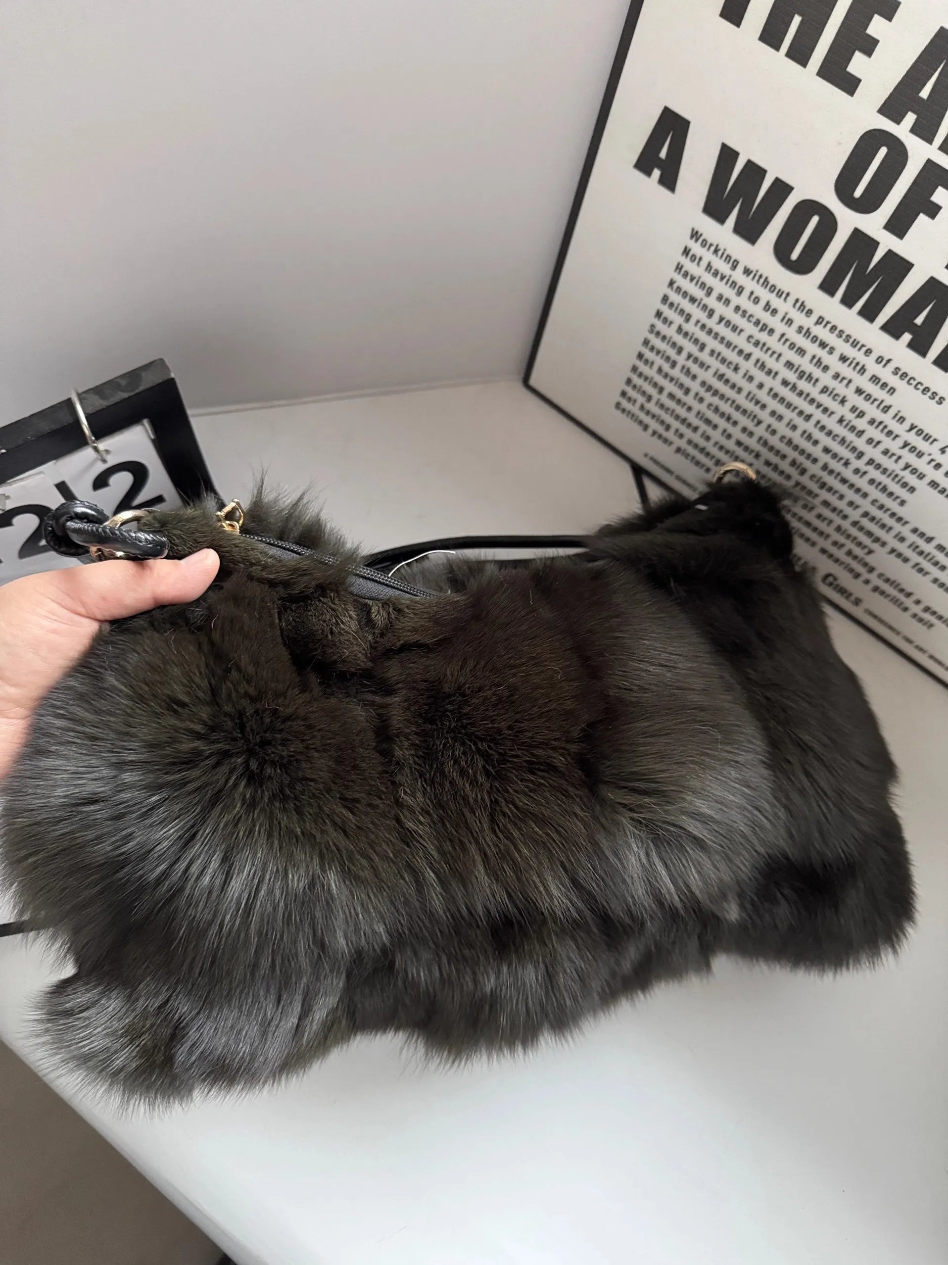 Winter Fox Fur Bag Women's  Bag Fashion  Handbag Ladies Bags Purses Women Shoulder Bag Real Silver Fox Fur Messenger Bags
