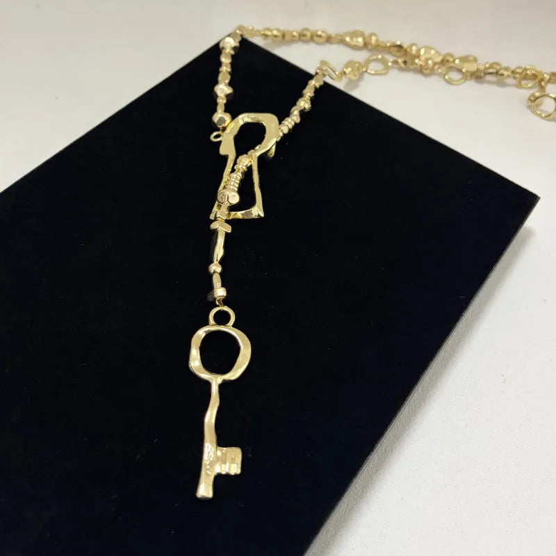 Brand Fashion Show Metal Alloy Lock Pendant Belt For Women Fashion Jewelry Trendy Girls' Sweater Dress Accessories |...