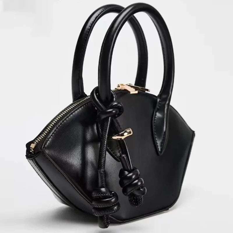 Luxury Designer Shoulder Bag Large Capacity Fashion Women Handbag New Trapezoid Trendy Crossbody Bag Fan-Shaped Bucket Bag - Kimlud