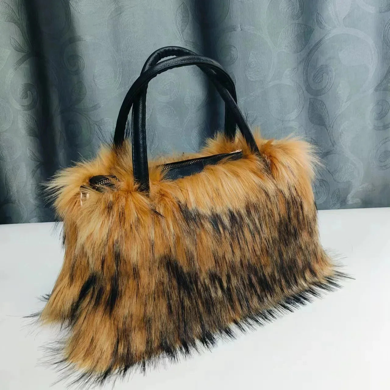 New Winter Plush Bag Long Fur Handbag Women's Crossbody Bag Fashion Trend Shoulder Bag Purses and Handbags