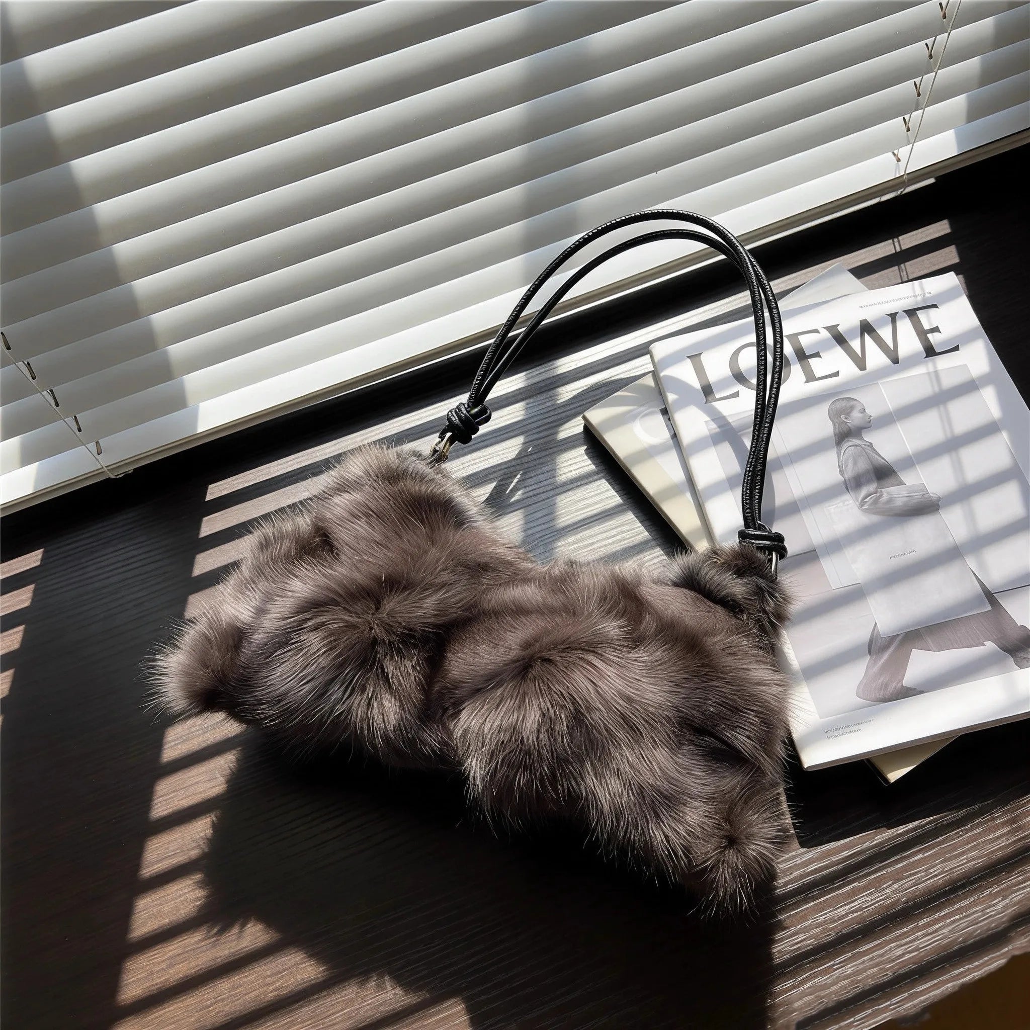 Winter Fox Fur Bag Women's  Bag Fashion  Handbag Ladies Bags Purses Women Shoulder Bag Real Silver Fox Fur Messenger Bags