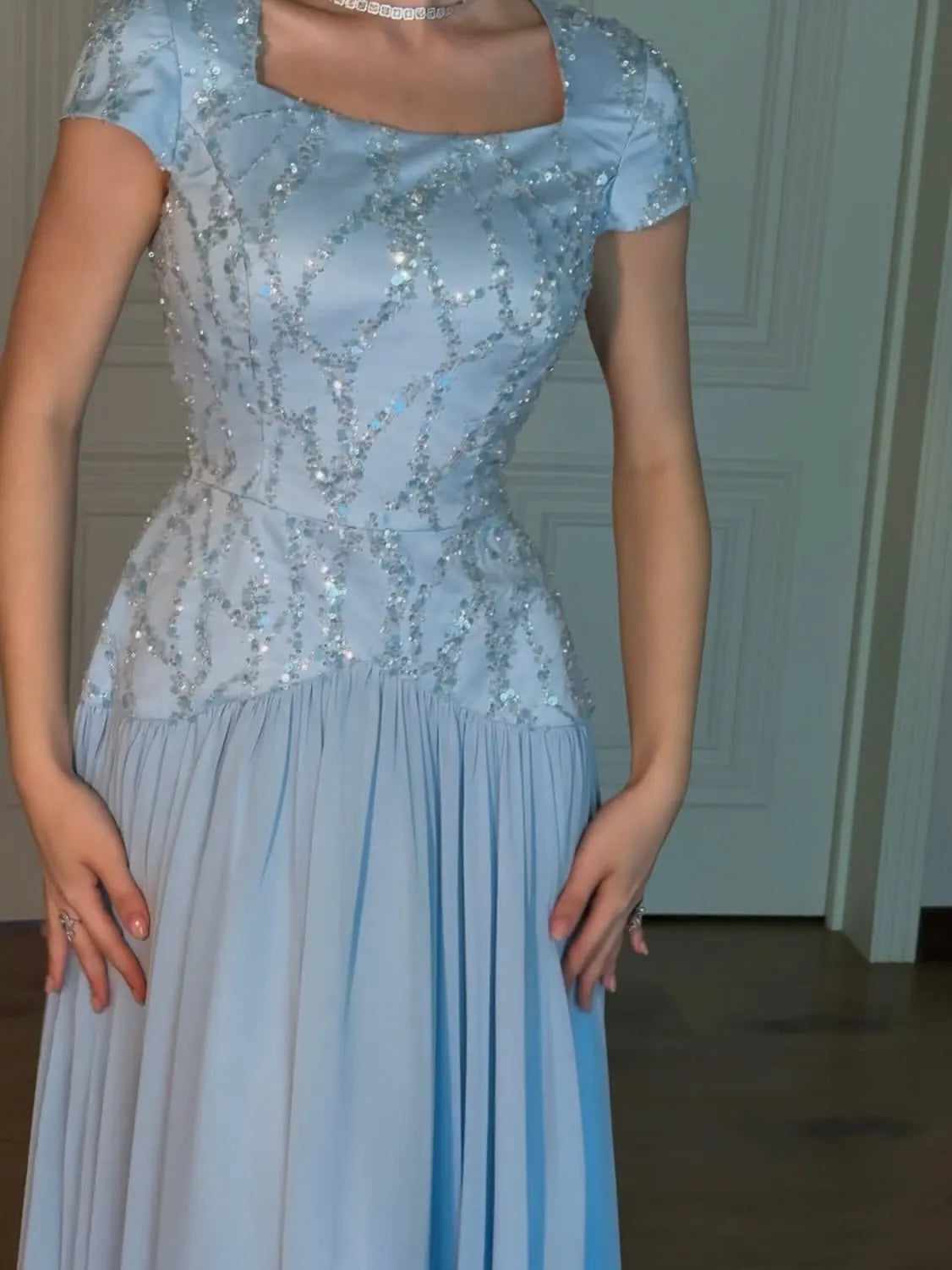 Elegant Square Neck Evening Dress Short Sleeve Sequin Embellished Top Pleated Chiffon Floor Length Wedding Guest Maxi Gown