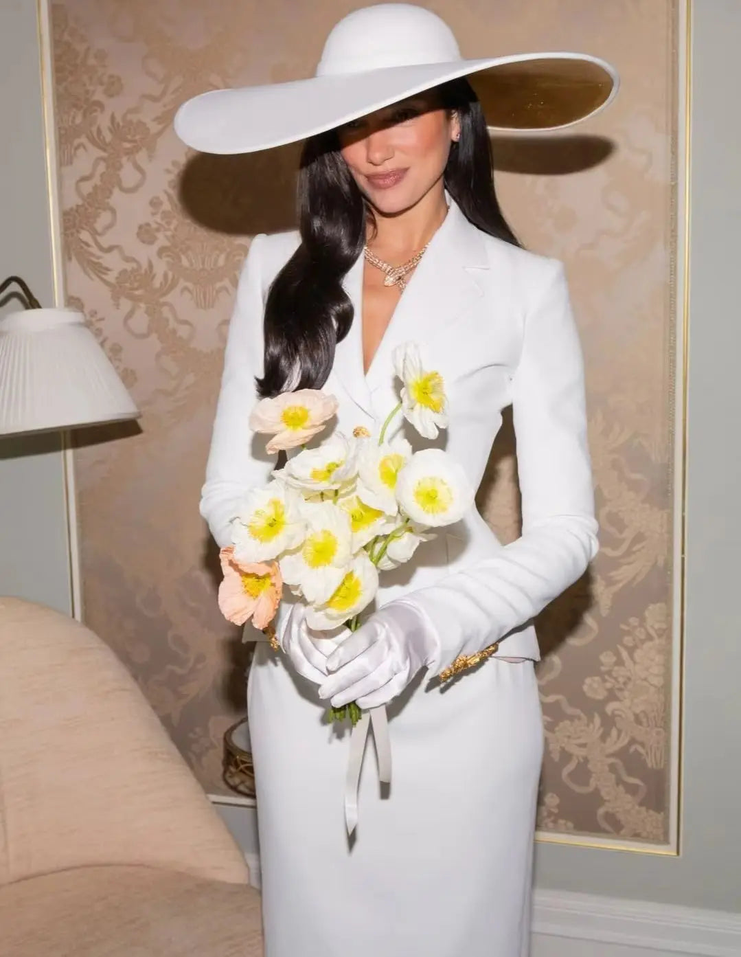 Women White Wedding Suit 2 Piece Set Slim Fit Blazer Long Midi Skirt Vintage Wide Brim Hat Outfit Formal Evening Customized