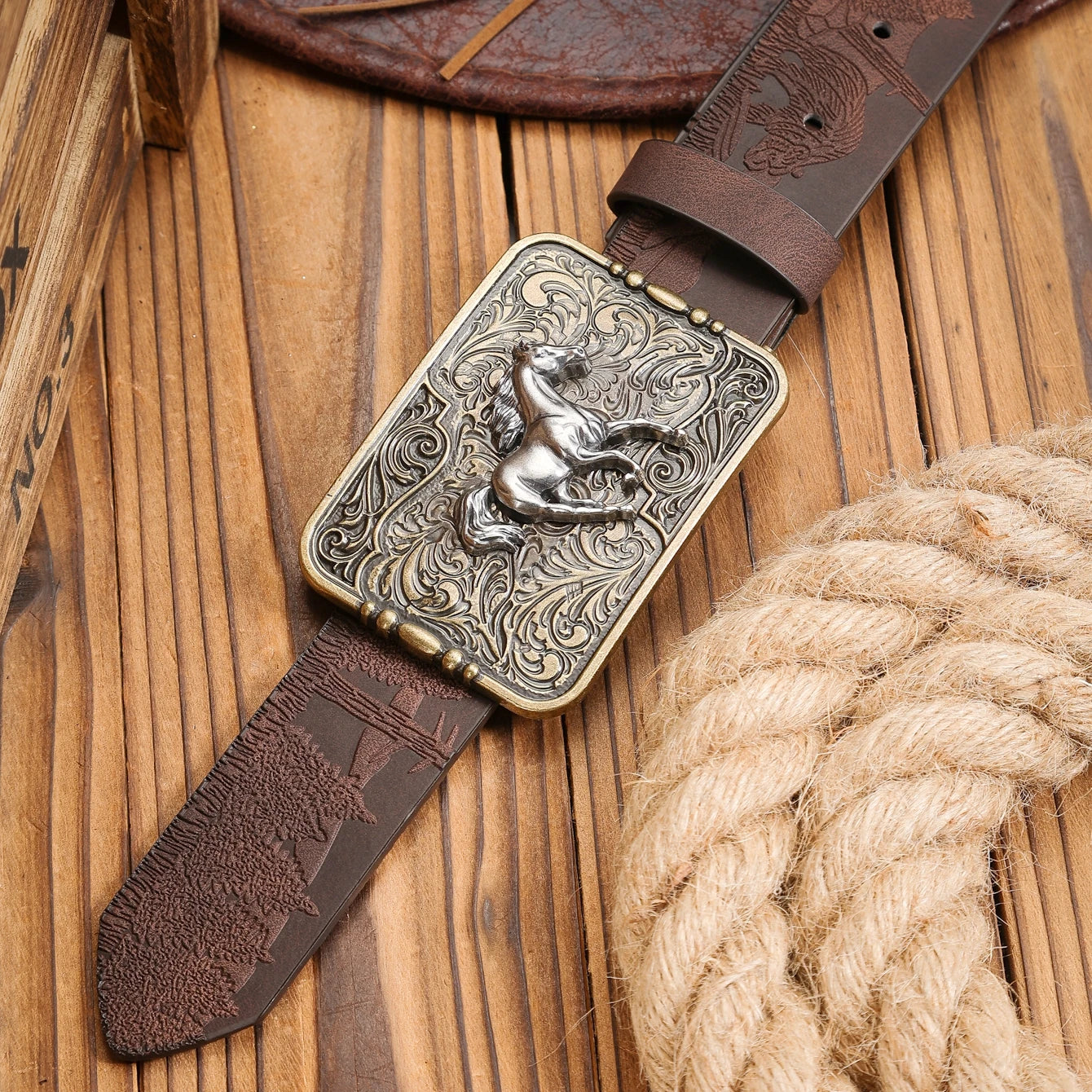 A Western-buckle PU belt suitable for both men and women, a unique and retro brown belt (with perforated nails included)...
