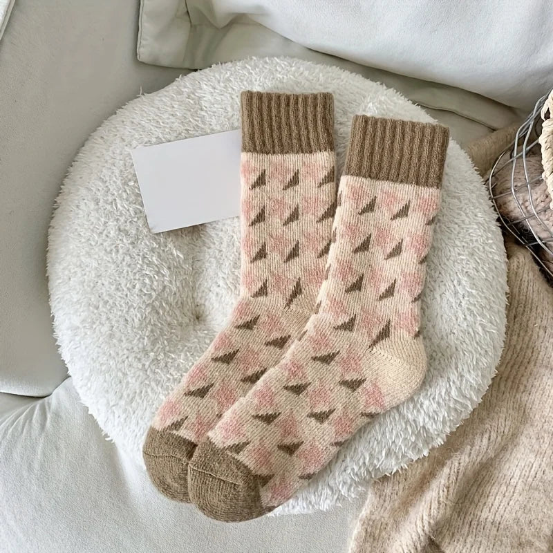 6Pcs (3 Pairs Mixed Colors) Thick Socks, One Size Fits All, Women's Autumn and Winter Mid-Calf Socks, Trendy Style, Winter High-Top Fleece-Lined Thickened Warm Solid Color Terry Long Socks - Kimlud