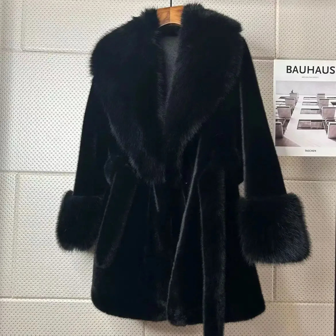 Coats Faux Fox Fur Women Thick Warm Long Coat Turn Down Collar Maxi Warm Jackets Thick Elegant Coat Belt Outerwear Autumn Winter