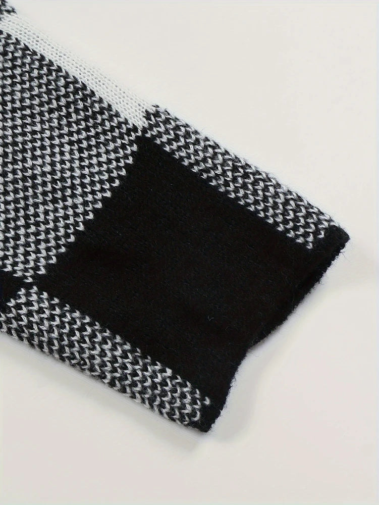 Plus Size Autumn and Winter New Women Black and White Colour Block Pattern Flip Lapel Cardigan Fashion Jacket