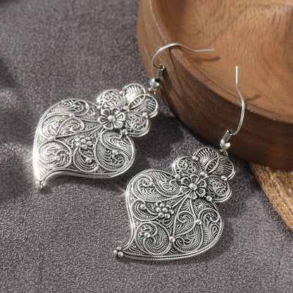 Vintage Bohemian Style Hand Carved Silvery Plated Hook Earrings Women's Elegant Charm Banquet Festival Jewelry...