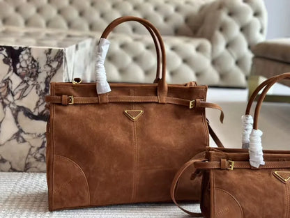 2025 New Casual Versatile Leather Belt Buckle Suede Retro Underarm Bag Premium Texture Niche Handbag Crossbody Bag Shoulder Bag