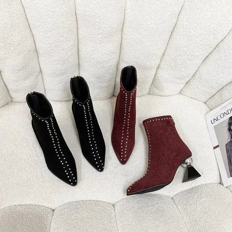 2024 Shallow Spring Autumn Women Ankle Boots Punk Pointed Toes Unqie Heels Designer High Heels Ladies Short Boots Back Zip