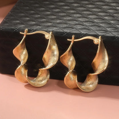 Vintage Classic Twisted Designed Golden Plated Hoop Earrings for Women's Fashion Exquisite Banquet Vacation Jewelry...
