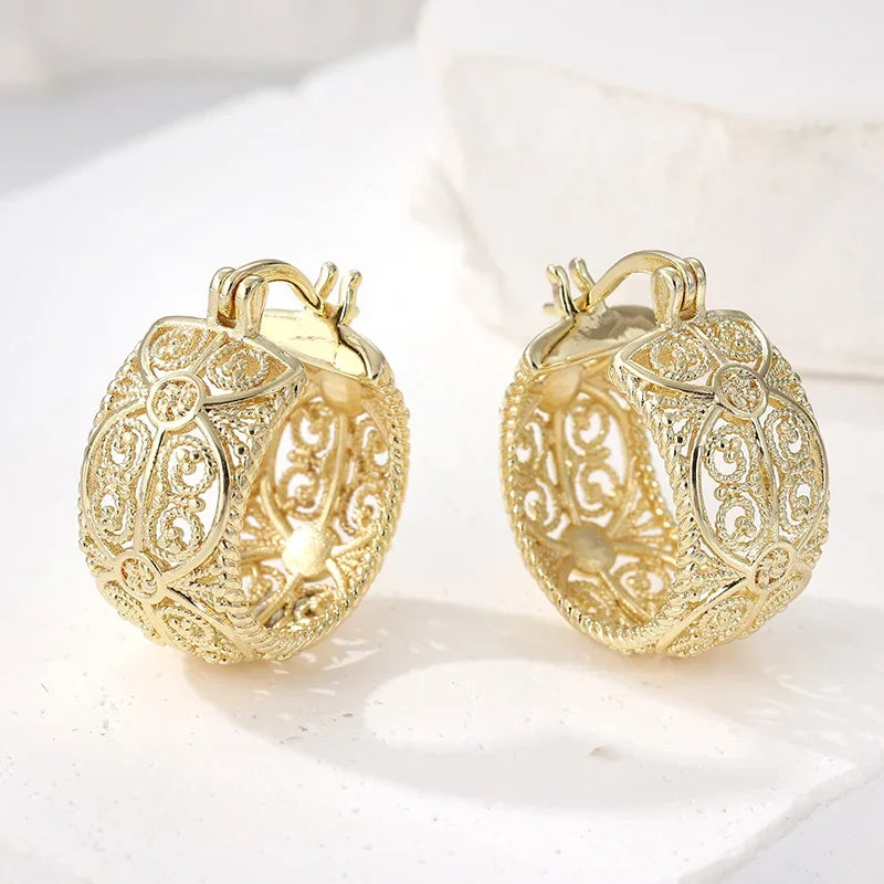 Vintage Exquisite Hollow Hand Carved Golden Plated Round Hoop Earrings Women's Fashion Wedding Banquet Jewelry Accessories Gifts
