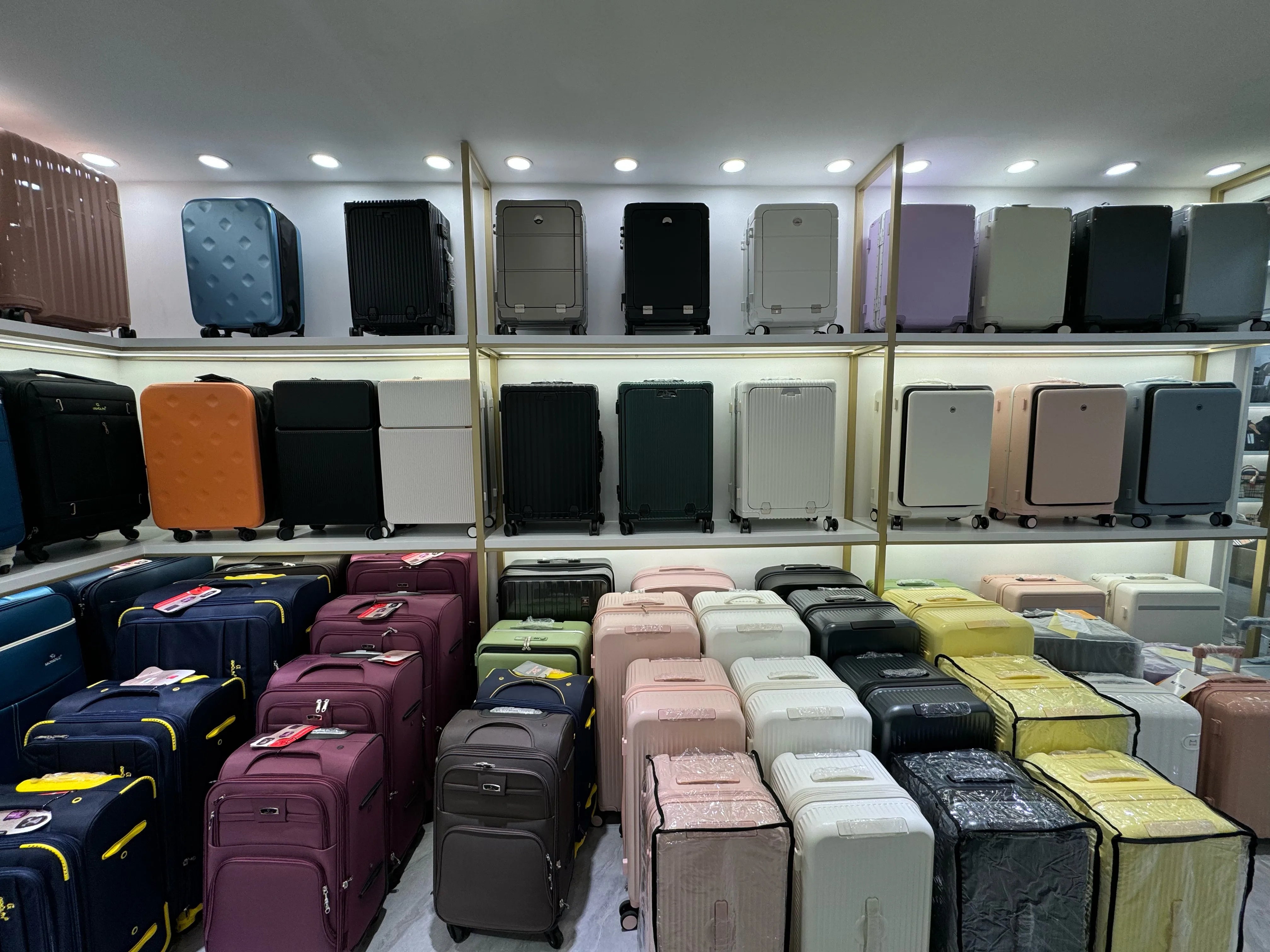 Deluxe Electric Scooter Luggage Children's Cabin Portable Smart Luggage Comfortable Seat Silver Trolley Multipurpose Bag...