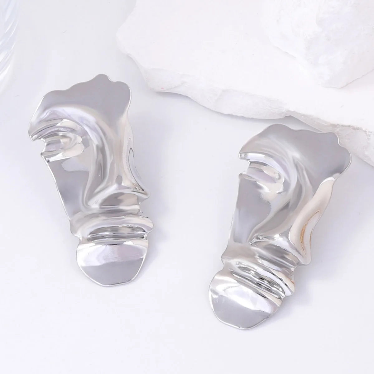 Digadagu Simple Portrait Face Stud Earrings Metal Exaggerated Earrings New Women's Daily Jewelry AccessoriesZAA