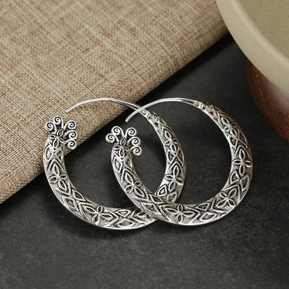 Vintage Ladies' Crescent Hoop Earrings Retro Ethnic Patterned Wide Circle Design Earrings Bohemian Style Jewelry Accessory