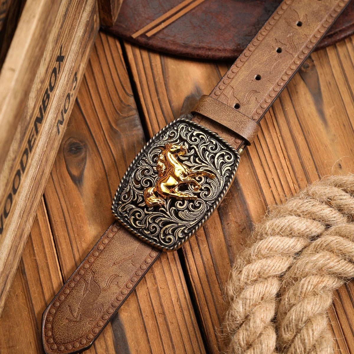 A Western-buckle PU belt suitable for both men and women, a unique and retro brown belt (with perforated nails included)