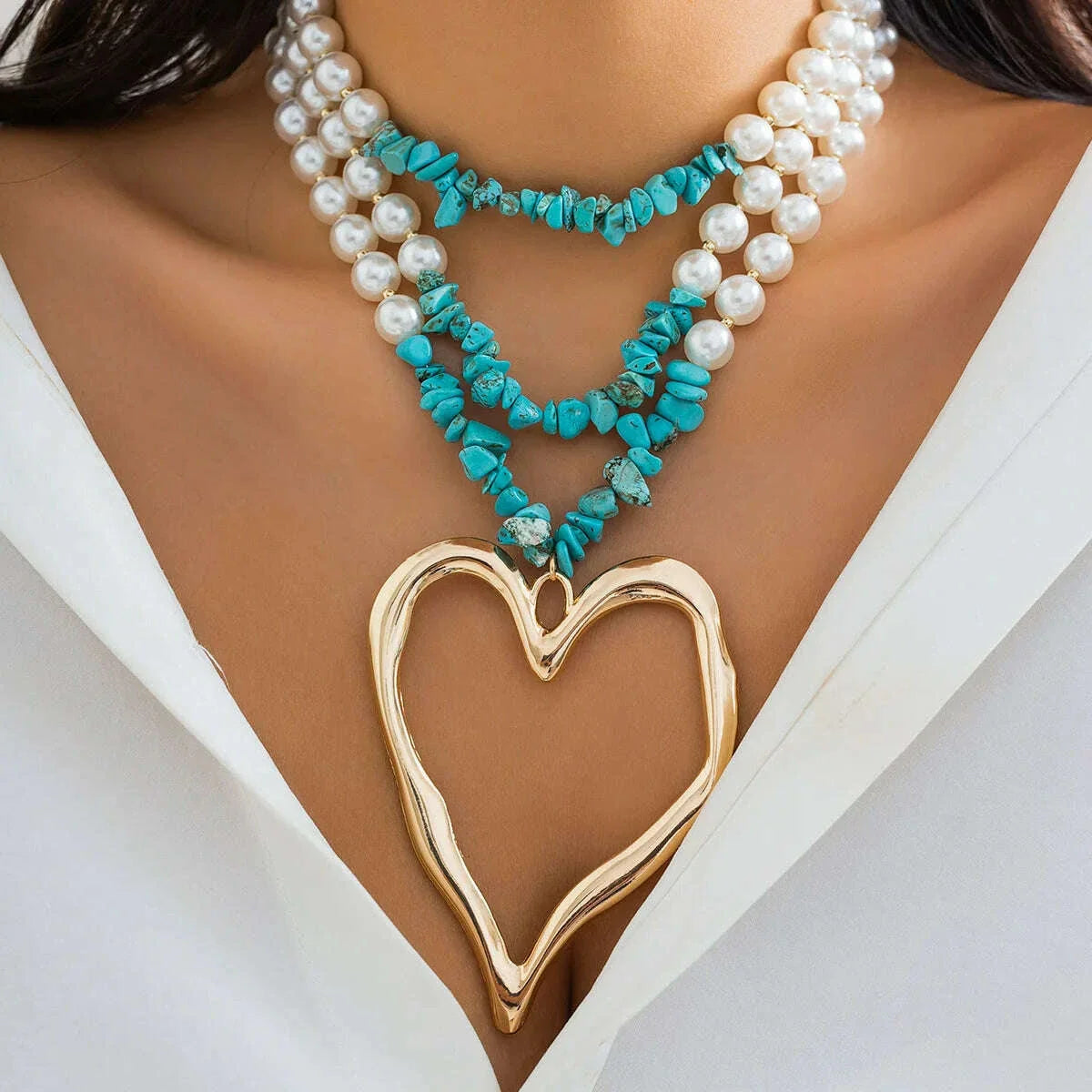 European and American Jewelry Exaggerated Retro heart Necklace for women Personality Beaded Turquoise Imitation Pearl necklaces