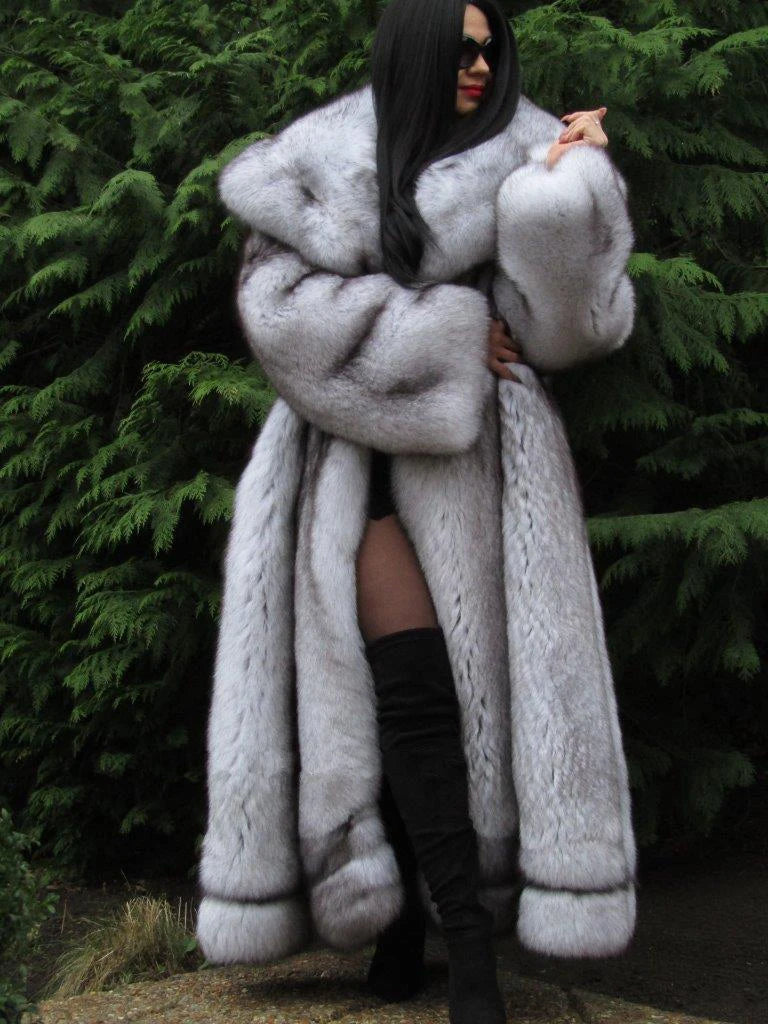 Winter Fashion Fomen's Fur Coat Long Hooded Women's Thick Thermal Coat Fluffy Faux Fox Fur Coat
