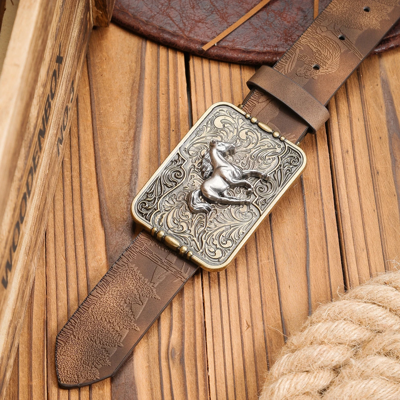 A Western-buckle PU belt suitable for both men and women, a unique and retro brown belt (with perforated nails included)...