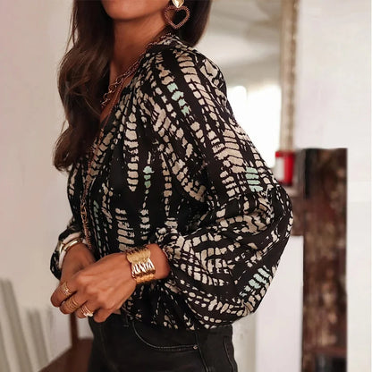 Plus Size Women's Shirt, Stripesd Printed V-Neck Long-Sleeved Top, Casual Resort Style Shirt, Soft Fabric, Loose Cutting