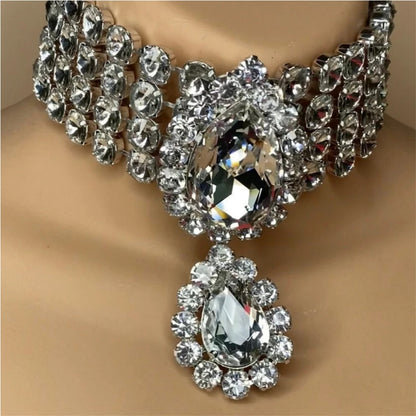 Bohemia Multilayer Rhinestone Oversized Drop Pendant Choker Necklace for Women Crystal Charm Large Collar Necklace Jewelry