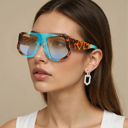 2025 New In Fashion Rectangle Sunglasses Women Brand Designer Eyewear Vintage Small Frame Sun Glasses Ladies Black Square - Kimlud