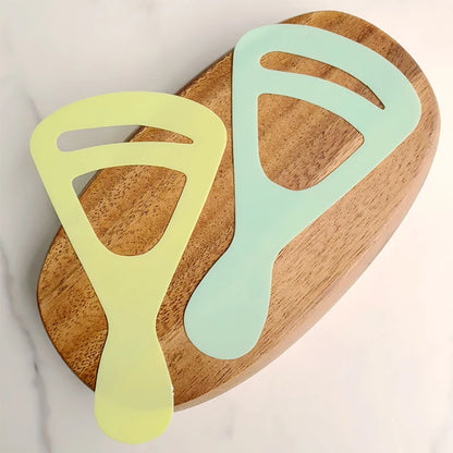 2pcs/ Eyebrow Drawing Assistant - Natural Arc eyebrow shaping card, reusable plastic template, convenient to carry during travel